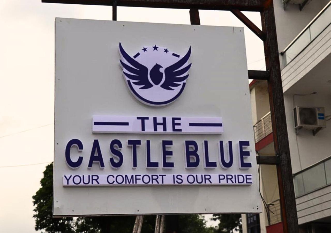 Отель The Castle Blue Большая Нойда Экстерьер фото